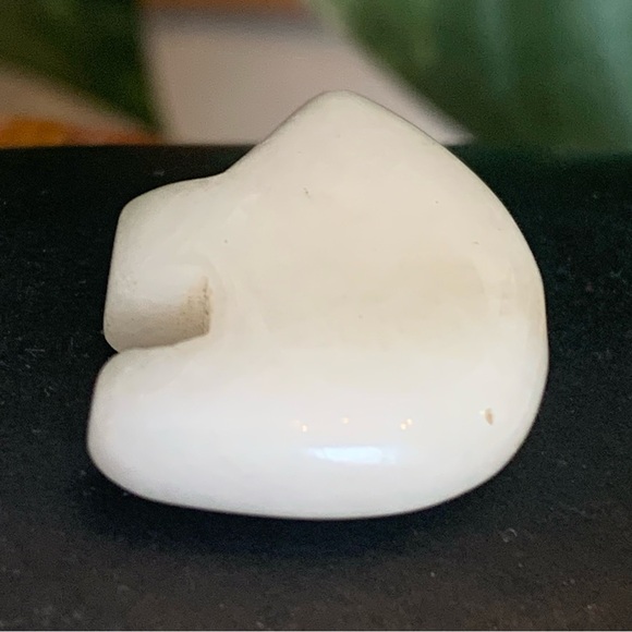 VTG Zuni Style Carved White Stone Bear Fetish Bead Native American Animals .8" - Picture 7 of 11